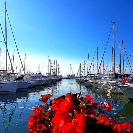Studio T1- 2 Min Des Plages - Golf-Juan - Clim&Wifi Vallauris Bagian luar foto