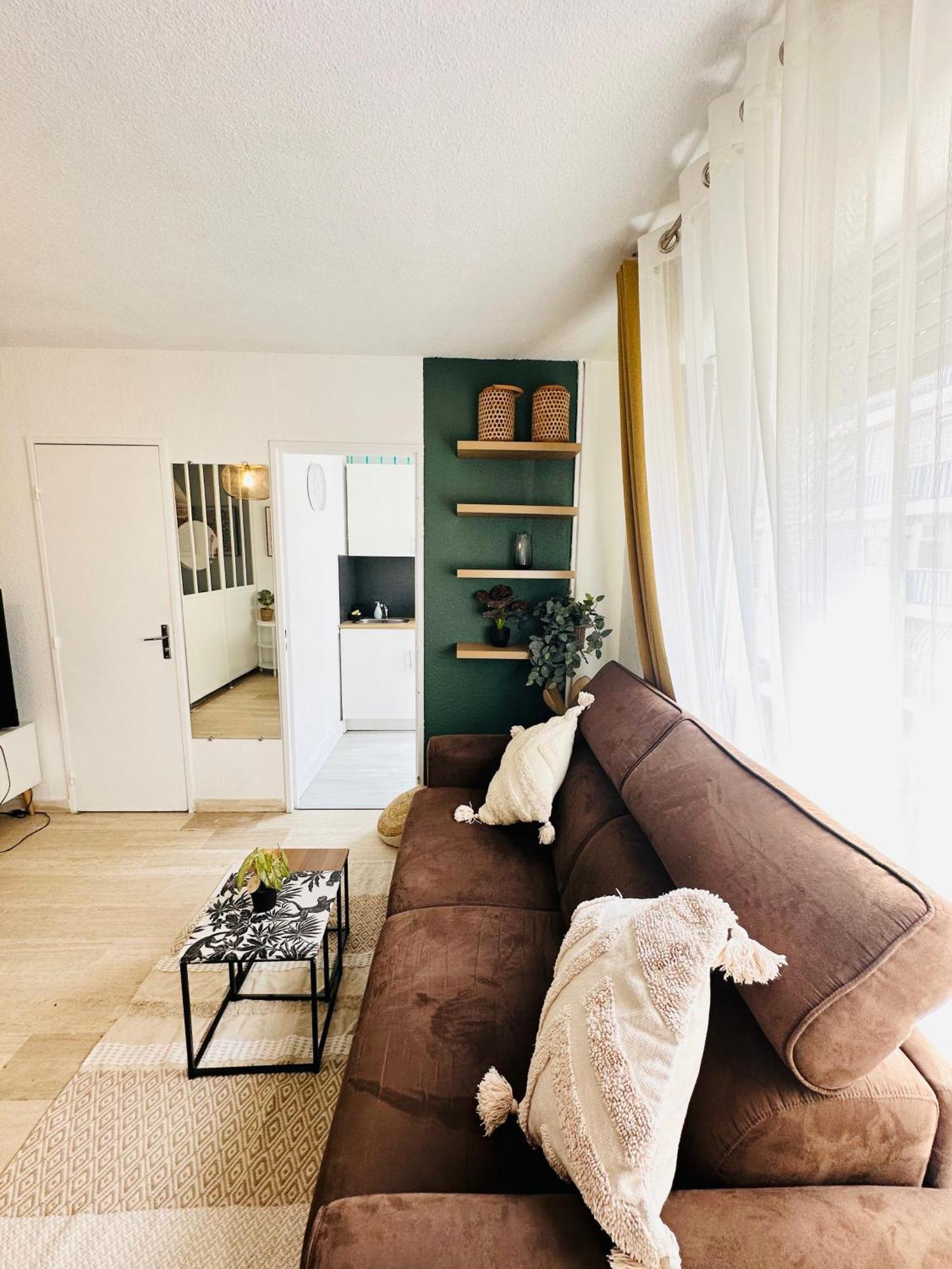 Studio T1- 2 Min Des Plages - Golf-Juan - Clim&Wifi Vallauris Bagian luar foto